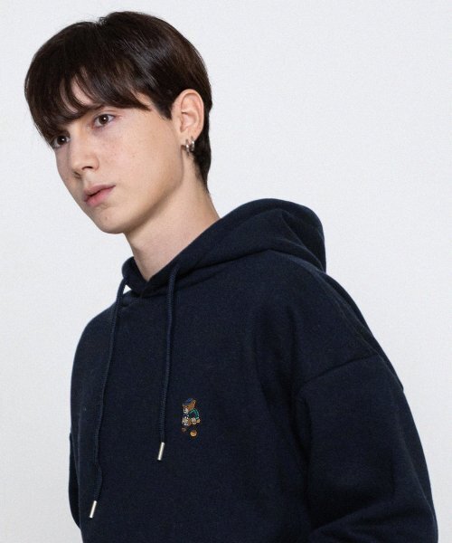 GRAVER（グレーバー）の「[UNISEX]デイジーブーケベア刺繍フードティー_ネイビー（パーカー・レディース・ネイビー・SMALL/MEDIUM/LARGE/X-LARGE）」の6枚目の写真