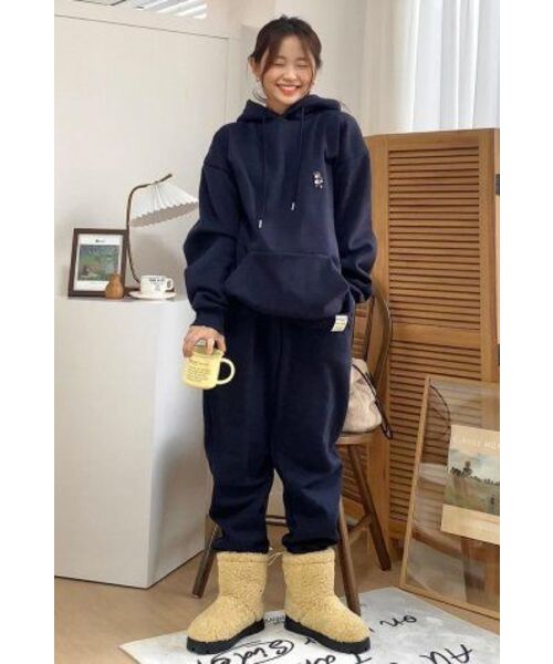 GRAVER（グレーバー）の「[UNISEX]デイジーブーケベア刺繍フードティー_ネイビー（パーカー・レディース・ネイビー・SMALL/MEDIUM/LARGE/X-LARGE）」の3枚目の写真