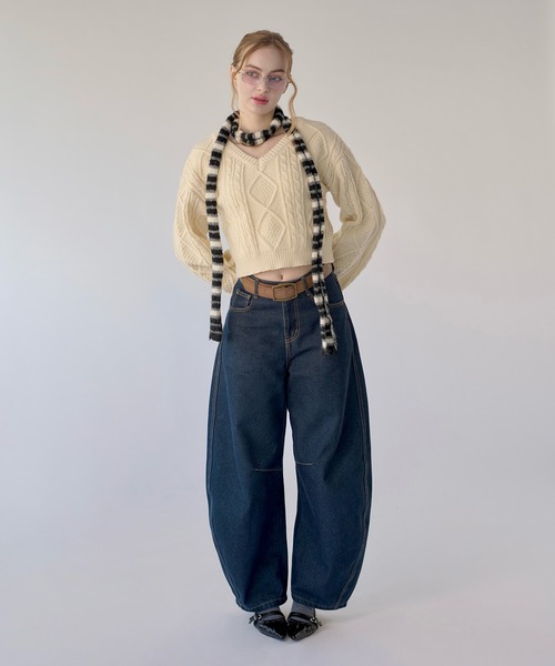 hazyl(ヘイジル)の「V-neck cable knit / Vネックケーブルニット(ニット/セーター・レディース・ボルドー/アイボリー・フリー)」の12枚目の写真