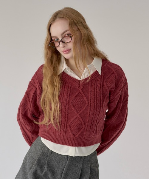 hazyl(ヘイジル)の「V-neck cable knit / Vネックケーブルニット(ニット/セーター・レディース・ボルドー/アイボリー・フリー)」の13枚目の写真