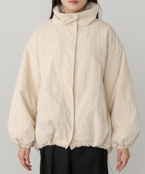 Bab（バブ）の「ハイネック中綿ブルゾン（ブルゾン・レディース・アイボリー/ブラック・M）」の12枚目の写真