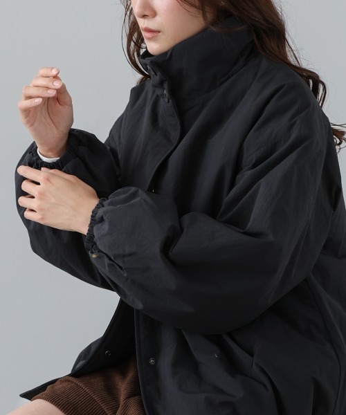 Bab（バブ）の「ハイネック中綿ブルゾン（ブルゾン・レディース・アイボリー/ブラック・M）」の19枚目の写真