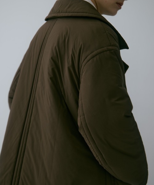 STUDIOUS（ステュディオス）の「【STUDIOUS/ステュディオス】PADDED BUTTON COAT/パデッドボタンコート/軽アウター/中綿コート（その他アウター・レディース・ブラウン/ブラック・FREE）」の22枚目の写真