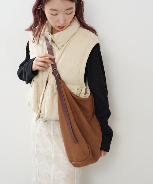 Kastane(カスタネ)の「【A4サイズ】ビッグショルダーBAG(ショルダーバッグ・レディース・ブラウン系その他/ブラウン・FREE)」の4枚目の写真