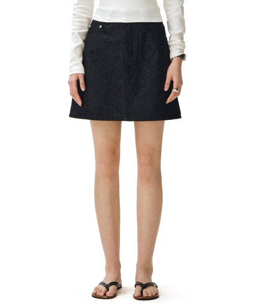 DECET WOMEN(デケット ウーマン)の「シグネチャーミニスカート DCSK001CPブラック(スカート・レディース・その他・X-SMALL/SMALL/MEDIUM)」の9枚目の写真