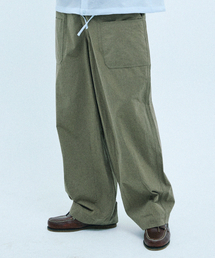 COMONINOZ（コモニノズ）の「クロップバルーンパンツ [カーキ]（その他パンツ）」