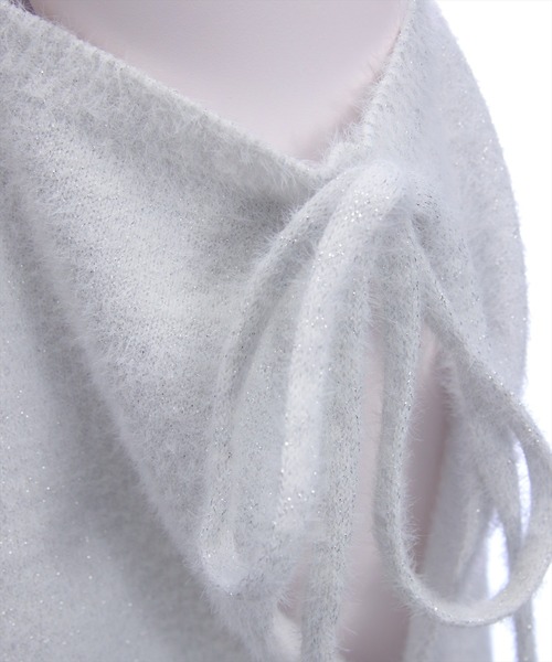 CLEAR BASIC（クリアベーシック）の「オープンショルダーニットトップス[着回し力抜群 ガーリー]≪AW新作≫（ニット/セーター・レディース・ピンク/アイボリー/サックスブルー・F）」の6枚目の写真