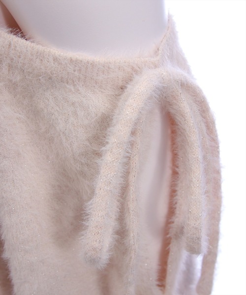 CLEAR BASIC（クリアベーシック）の「オープンショルダーニットトップス[着回し力抜群 ガーリー]≪AW新作≫（ニット/セーター・レディース・ピンク/アイボリー/サックスブルー・F）」の8枚目の写真