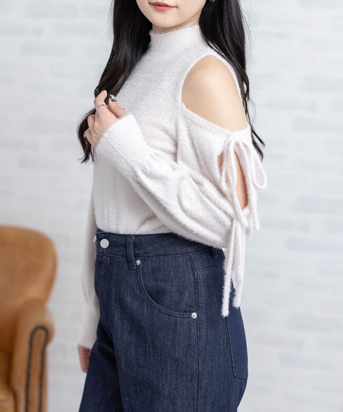 CLEAR BASIC（クリアベーシック）の「オープンショルダーニットトップス[着回し力抜群 ガーリー]≪AW新作≫（ニット/セーター・レディース・ピンク/アイボリー/サックスブルー・F）」の19枚目の写真