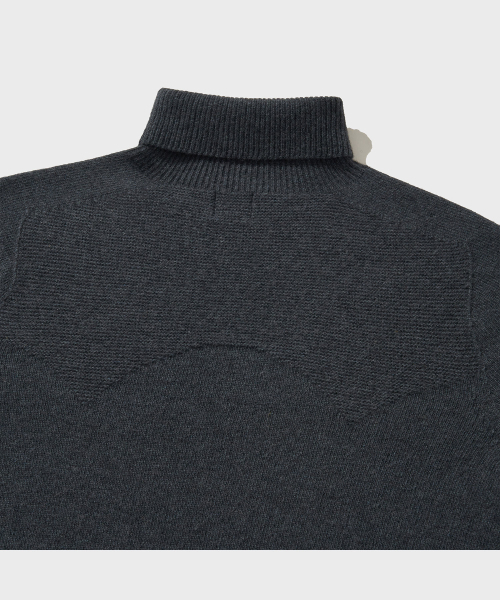 VDR（ブイディアール）の「WHOLE GARMENT DOUBLE FACE TURTLENECK [Midnight Navy]（ニット/セーター・メンズ・その他・MEDIUM/LARGE/X-LARGE）」の4枚目の写真