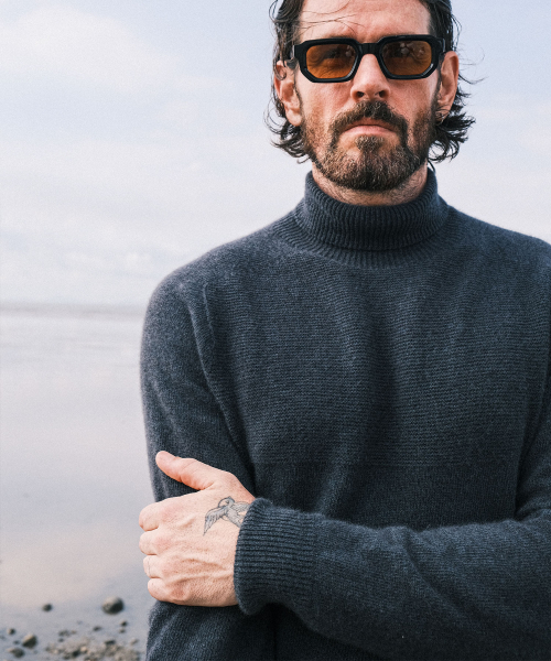 VDR（ブイディアール）の「WHOLE GARMENT DOUBLE FACE TURTLENECK [Midnight Navy]（ニット/セーター・メンズ・その他・MEDIUM/LARGE/X-LARGE）」の5枚目の写真