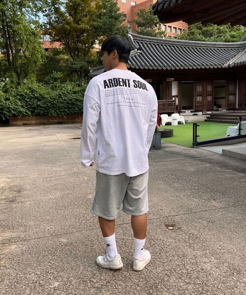 ARDENTSOUL(アーデントソウル)の「アダント、シグネチャーバックロゴセミオーバーフィット長袖Tシャツ(Tシャツ/カットソー・メンズ・その他・MEDIUM/X-LARGE/XX-LARGE/LARGE)」の4枚目の写真