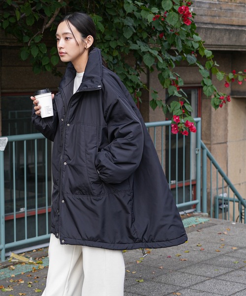 mili an deni(ミリアンデニ)の「スタンドカラー中綿リバーシブルコート(ダウンジャケット/コート・レディース・ブラック/カーキ・M)」の6枚目の写真
