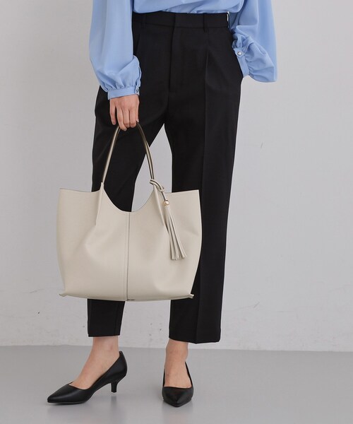 THE SHOP TK (ザ ショップ ティーケー )の「タッセル付きトートバッグ(トートバッグ・レディース・ナチュラル/アイボリー/ブラック・00)」の1枚目の写真