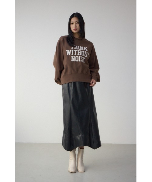 AZUL by moussy(アズールバイマウジー)の「【身長/骨格別着用画像あり】フェイクレザーハンカチーフヘムスカート 秋服 冬服 ロングスカート ウエスト後ろゴム(スカート・レディース・ブラック・MEDIUM/SMALL)」の3枚目の写真