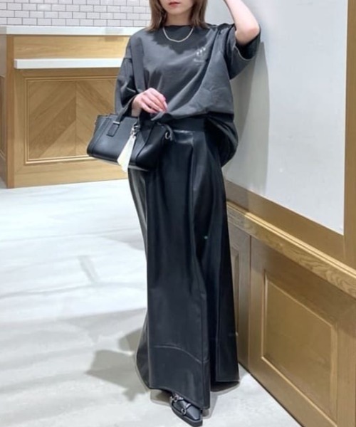 AZUL by moussy(アズールバイマウジー)の「【身長/骨格別着用画像あり】フェイクレザーハンカチーフヘムスカート 秋服 冬服 ロングスカート ウエスト後ろゴム(スカート・レディース・ブラック・MEDIUM/SMALL)」の16枚目の写真