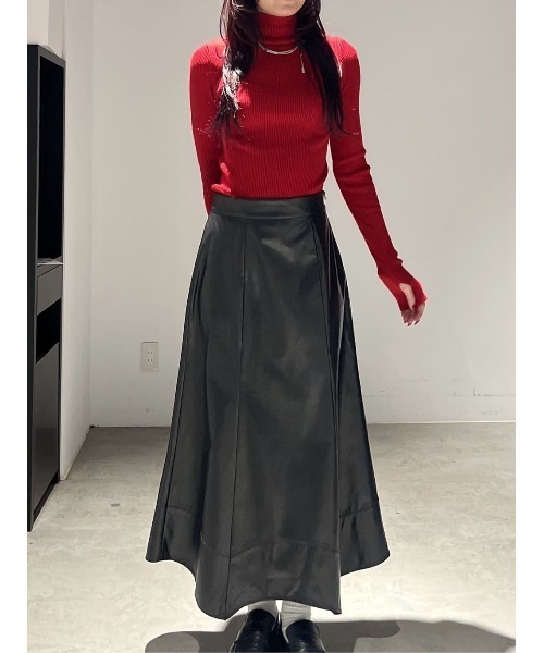 AZUL by moussy(アズールバイマウジー)の「【身長/骨格別着用画像あり】フェイクレザーハンカチーフヘムスカート 秋服 冬服 ロングスカート ウエスト後ろゴム(スカート・レディース・ブラック・MEDIUM/SMALL)」の15枚目の写真