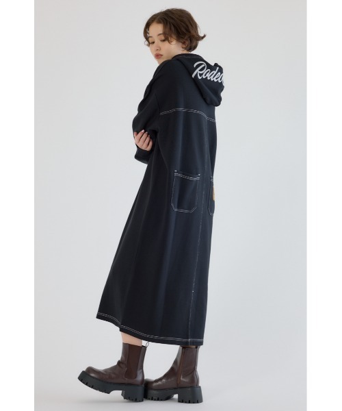 RODEO CROWNS WIDE BOWL（ロデオクラウンズワイドボウル）の「RCSカラーステッチパーカーワンピース（ワンピース・レディース・ネイビー/ライトカーキ/グレー×ホワイト/ブラック・FREE）」の2枚目の写真