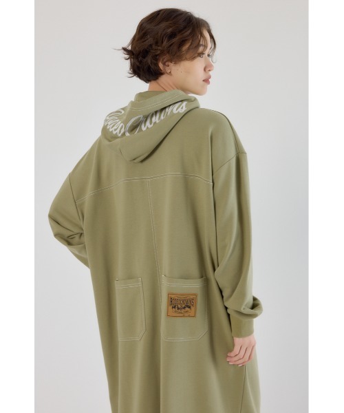 RODEO CROWNS WIDE BOWL（ロデオクラウンズワイドボウル）の「RCSカラーステッチパーカーワンピース（ワンピース・レディース・ネイビー/ライトカーキ/グレー×ホワイト/ブラック・FREE）」の17枚目の写真