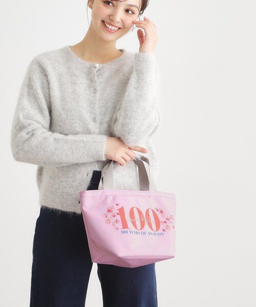 LAURA ASHLEY(ローラアシュレイ)の「【100個限定】ローラ アシュレイ生誕100周年記念ロゴ トートバッグ(トートバッグ・レディース・ピンク系・00)」の2枚目の写真