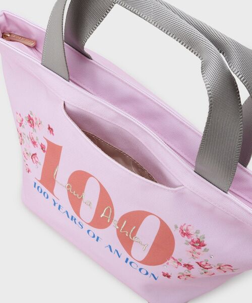 LAURA ASHLEY(ローラアシュレイ)の「【100個限定】ローラ アシュレイ生誕100周年記念ロゴ トートバッグ(トートバッグ・レディース・ピンク系・00)」の11枚目の写真