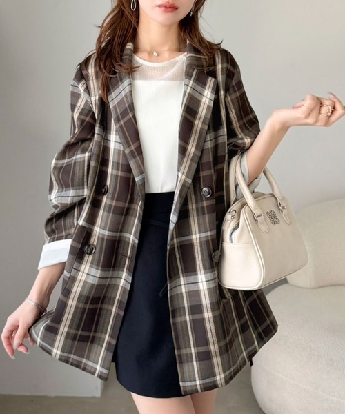 mily bilet（ミウィビレット）の「【mily bilet】折ってもかわいい♪春まで着れちゃう万能アイテム。裏地付きダブルボタンテーラードジャケット（テーラードジャケット・レディース・チェック/チャコール/ブラック・MEDIUM/LARGE/X-LARGE/SMALL）」の22枚目の写真