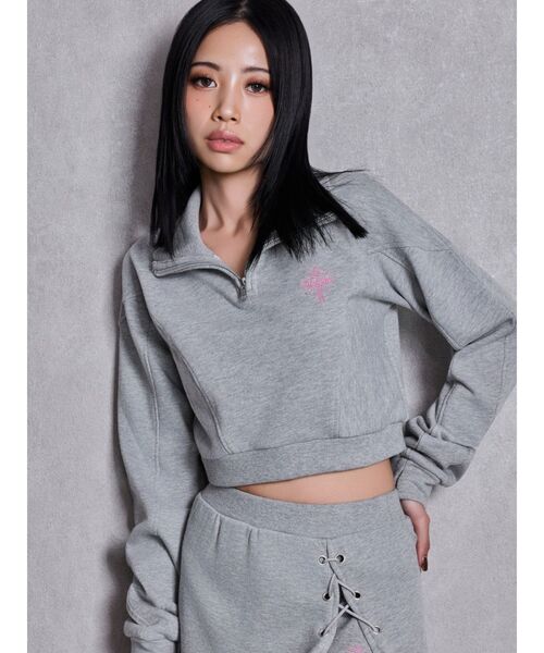 GYDA（ジェイダ）の「sacred edge crossハーフZIPショートスウェットトップス（スウェット・レディース・ブラック/グレー/オフホワイト・FREE）」の3枚目の写真
