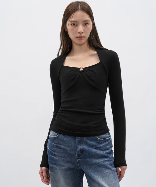 EIGHTHMONTH(エイスマンス)の「リングディテール ギャザートップス EM25a172【EIGHTHMONTH】(Tシャツ/カットソー・レディース・アイボリー/ブラック・S/M)」の4枚目の写真
