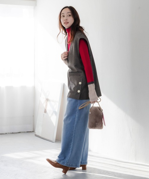 Elura(エルーラ)の「ファーマルチバック/642995(ショルダーバッグ・レディース・ベージュ/ブラック/グリーン・FREE)」の5枚目の写真