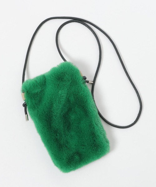 Elura(エルーラ)の「ファーマルチバック/642995(ショルダーバッグ・レディース・ベージュ/ブラック/グリーン・FREE)」の8枚目の写真