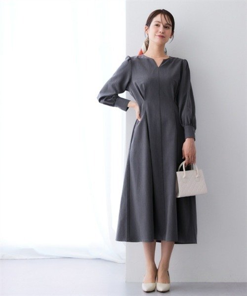 7days Life Styling(セブンデイズライフスタイリング)の「シャンブレーパフスリーブタックワンピース(ワンピース・レディース・グレー系/ネイビー系・L/M/3L/LL)」の5枚目の写真