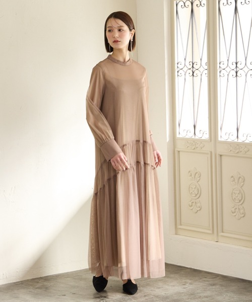 AIMER(エメ)の「ラメチュール×無地チュールプチハイネックスリーブパーティードレス 結婚式 お呼ばれ ドレス 20代 30代 40代(ドレス・レディース・ライトグレー/ブラウン/ブラック・MEDIUM)」の4枚目の写真