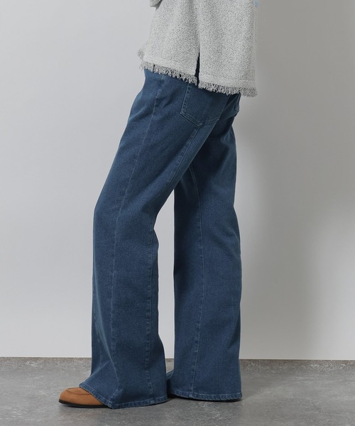 LAKOLE（ラコレ）の「デニムフレアパンツ / 640415（デニムパンツ・レディース・インディゴブルー/ブラック/ライトブルー・LARGE/MEDIUM）」の15枚目の写真