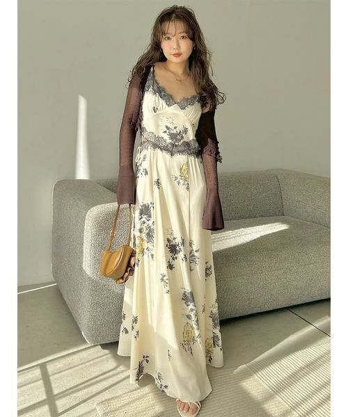 SNIDEL(スナイデル)の「シアーフリルコンパクトカーディガン(カーディガン/ボレロ・レディース・ブラウン/ホワイト/ネイビー/イエロー・F)」の11枚目の写真