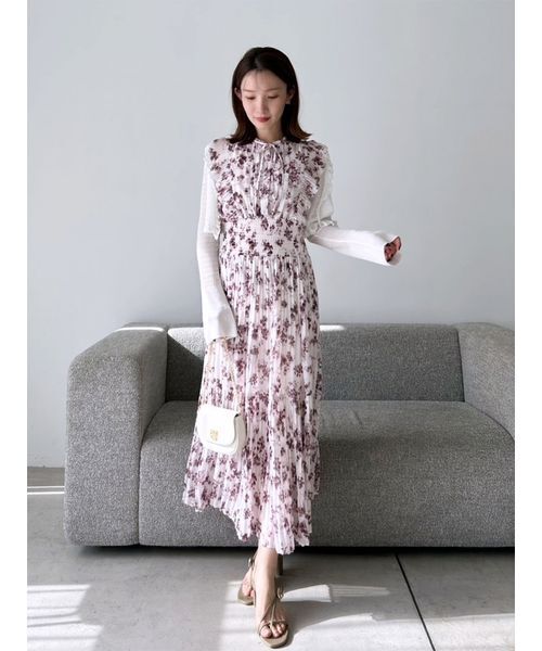 SNIDEL(スナイデル)の「シアーフリルコンパクトカーディガン(カーディガン/ボレロ・レディース・ブラウン/ホワイト/ネイビー/イエロー・F)」の13枚目の写真