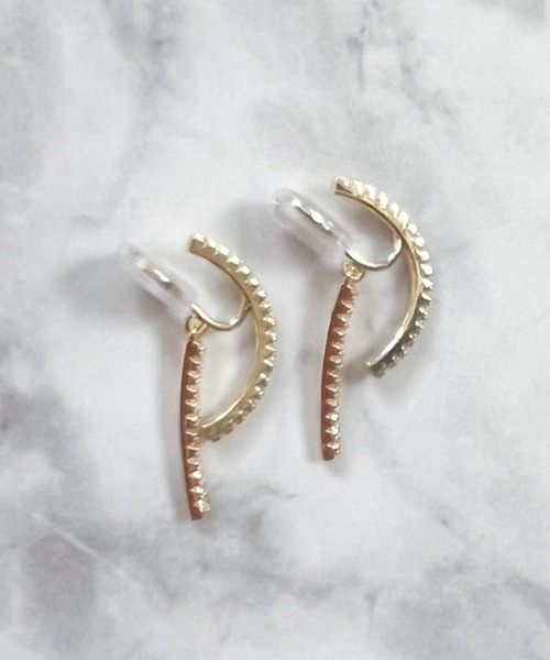 yu-ka(ユーカ)の「YU-KA:ビジュークロスラインイヤリング bijou cross line earring(イヤリング・レディース・シルバー/ゴールド・FREE)」の5枚目の写真