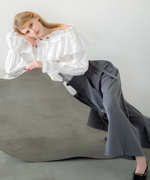 NOELA（ノエラ）の「ウエストタックアシメデザインパンツ（その他パンツ・レディース・グレー/ネイビー・S/M）」の2枚目の写真