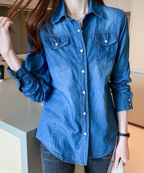 SPIGA(スピーガ)の「きれいめダンガリーシャツ(シャツ/ブラウス・レディース・ライトブルー/ダークブルー・SMALL/X-LARGE/LARGE/MEDIUM)」の3枚目の写真