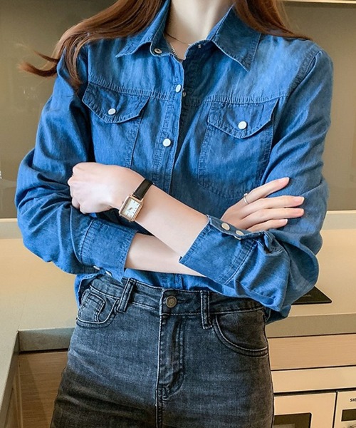 SPIGA(スピーガ)の「きれいめダンガリーシャツ(シャツ/ブラウス・レディース・ライトブルー/ダークブルー・SMALL/X-LARGE/LARGE/MEDIUM)」の5枚目の写真