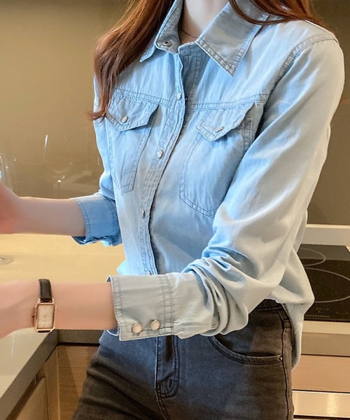 SPIGA(スピーガ)の「きれいめダンガリーシャツ(シャツ/ブラウス・レディース・ライトブルー/ダークブルー・SMALL/X-LARGE/LARGE/MEDIUM)」の8枚目の写真