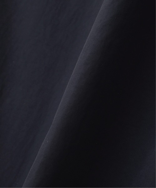 MARGARET HOWELL(マーガレットハウエル)の「WATER REPELENT NYLON POPLIN(その他パンツ・メンズ・ネイビー/カーキ・LARGE/MEDIUM)」の8枚目の写真