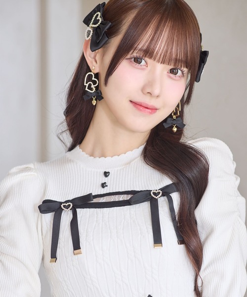 ROJITA(ロジータ)の「デコルテ開き配色リボンニット(ニット/セーター・レディース・ブラック/ピンク/ホワイト・FREE)」の18枚目の写真