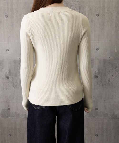 Miniministore(ミニミニストア)の「裏起毛ニットトップス Vネックリブニット(ニット/セーター・レディース・ホワイト/アイボリー/ブラック・FREE)」の22枚目の写真