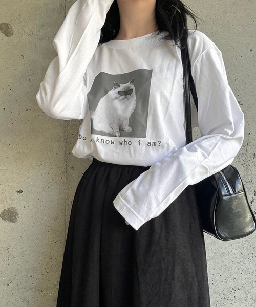 etta(エタ)の「子猫プリントデザインロンT/長袖Tシャツ(Tシャツ/カットソー・レディース・ホワイト・MEDIUM/SMALL/LARGE/X-LARGE)」の2枚目の写真