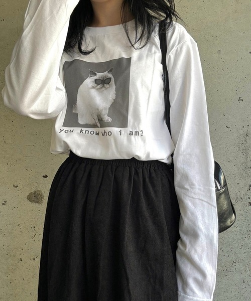 etta(エタ)の「子猫プリントデザインロンT/長袖Tシャツ(Tシャツ/カットソー・レディース・ホワイト・MEDIUM/SMALL/LARGE/X-LARGE)」の4枚目の写真