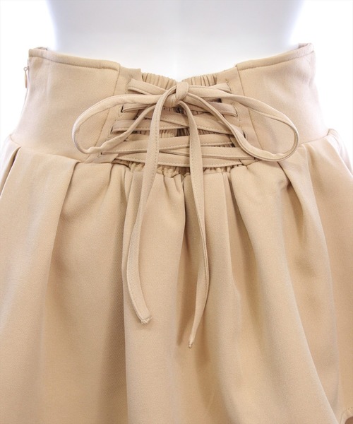 clear（クリア）の「バックレースアップインパン付2段フリルティアードミニスカート[着回し力抜群 ガーリー]≪新作≫（スカート・レディース・オフホワイト/ベージュ/ブラック・F）」の15枚目の写真