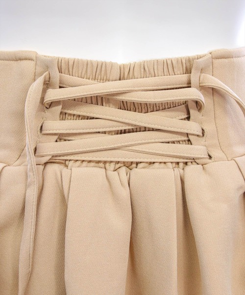 clear（クリア）の「バックレースアップインパン付2段フリルティアードミニスカート[着回し力抜群 ガーリー]≪新作≫（スカート・レディース・オフホワイト/ベージュ/ブラック・F）」の16枚目の写真