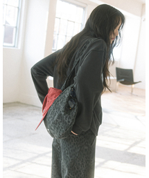 HAVISM（ヘビズム）の「LEOPARD SHOULDER BAG(CHARCOAL)（ショルダーバッグ）」
