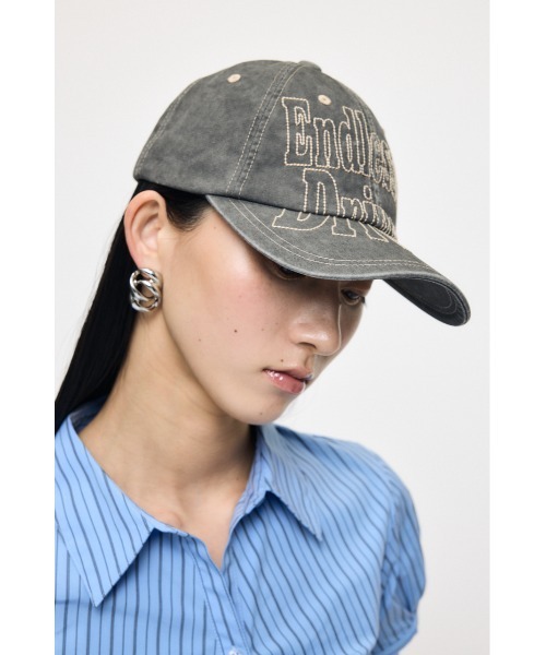 MOUSSY(マウジー)の「【26年SS新作】STITCH LOGO BASEBALL キャップ(キャップ・レディース・ベージュ/グレー・FREE)」の17枚目の写真