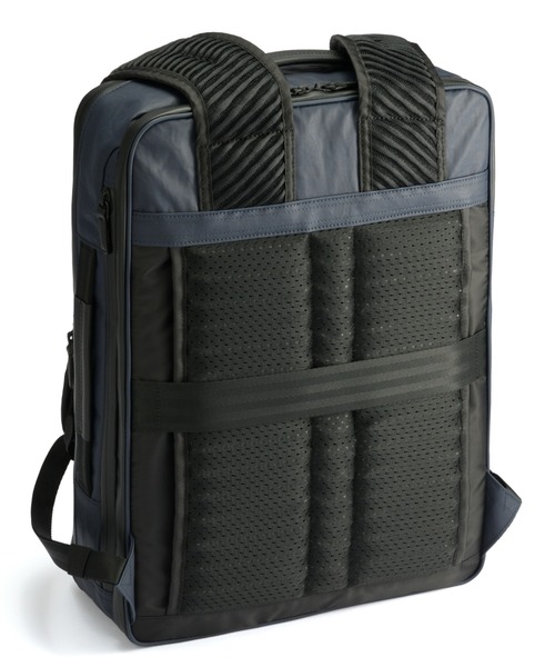 ace.(エース)の「ビジネスリュック ガジェタブル エアV 16L B4サイズ 15.6インチPC 酷暑対策 20032(ビジネスバッグ・メンズ・ベージュ/ブラック/ネイビー・FREE)」の12枚目の写真